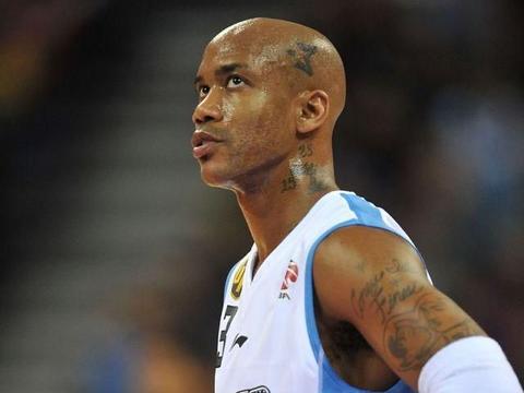 马布里在NBA的年薪，一场篮球传奇的财富轨迹